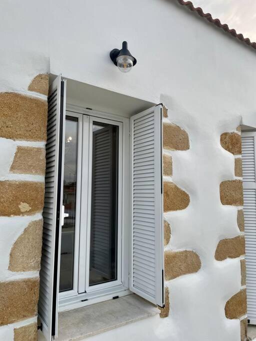 Villa Eftychia Serene Getaway With Hot Tub In A Quiet Location Kíssamos Exterior foto